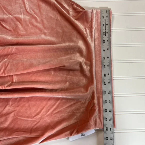 Forever 21 Medium NWT Velour Pink Skirt - Picture 4 of 7